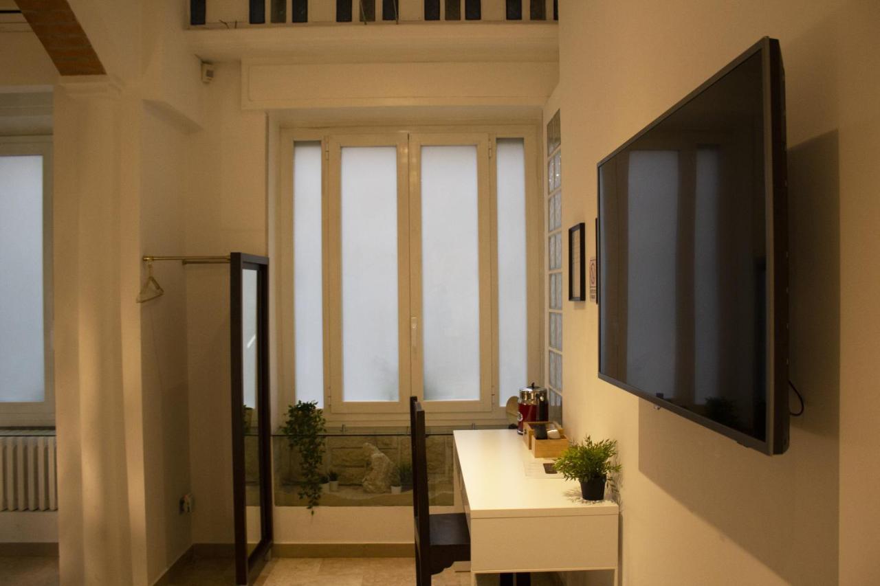 Bed and Breakfast Naviglio81 Milán Exterior foto