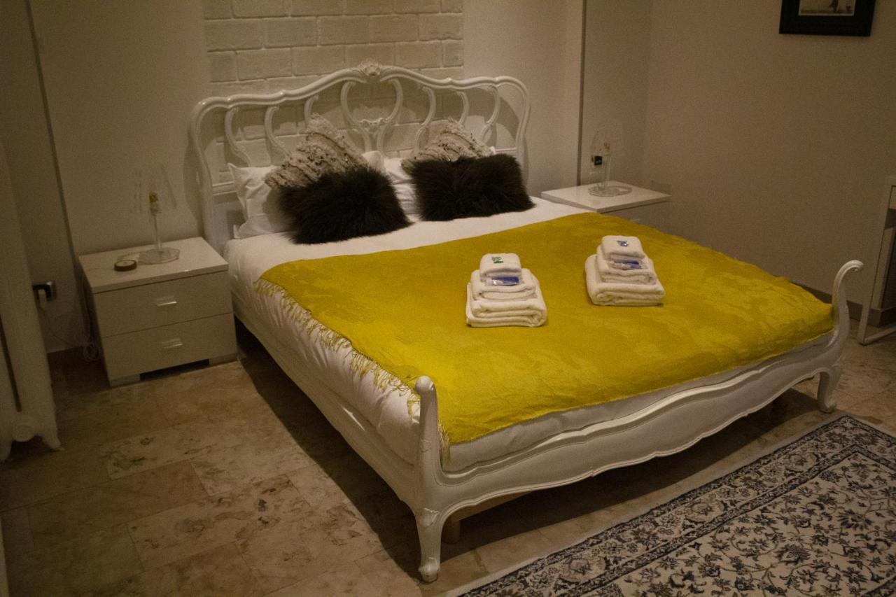 Bed and Breakfast Naviglio81 Milán Exterior foto
